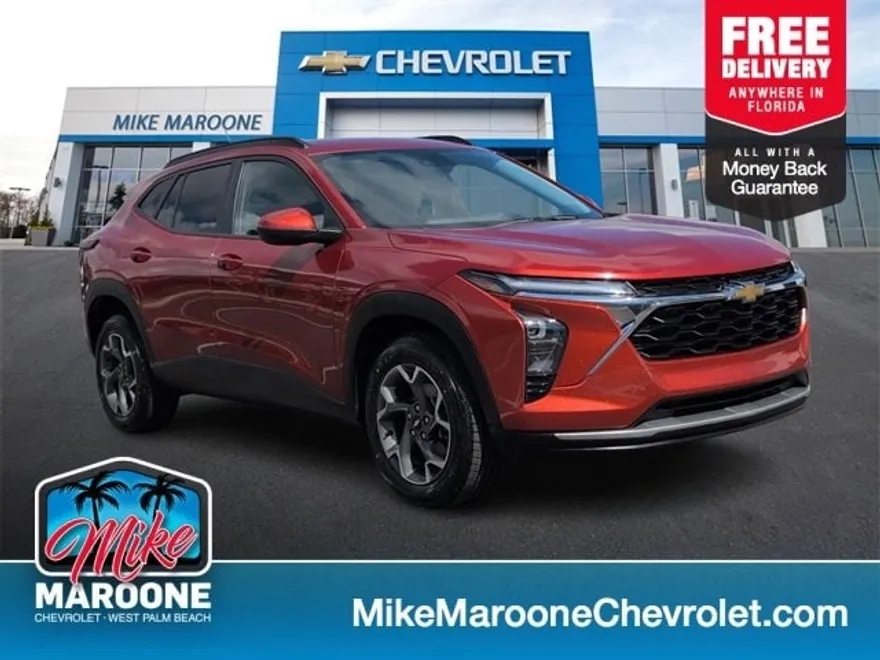 2024 Chevrolet Trax LT photo 1