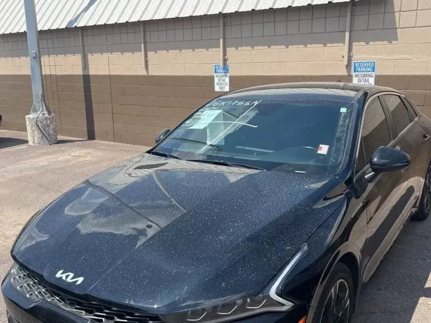 2024 Kia K5 GT-Line photo 1