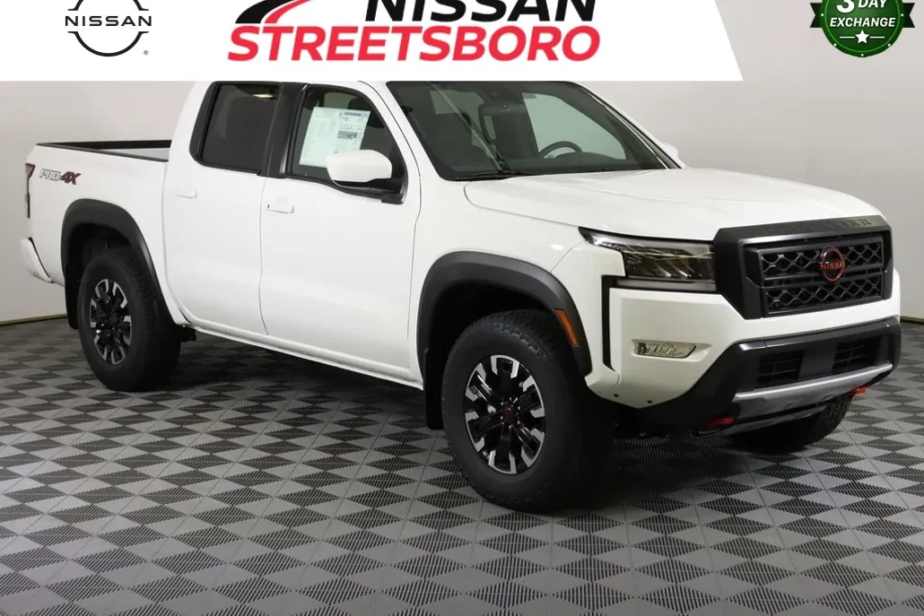 2023 Nissan Frontier PRO-X photo 1