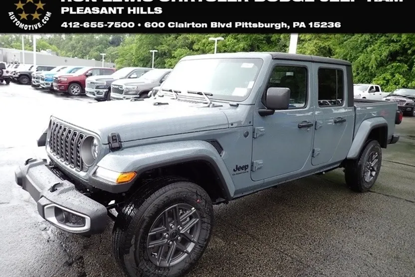 2025 Jeep Gladiator Sport S photo 1