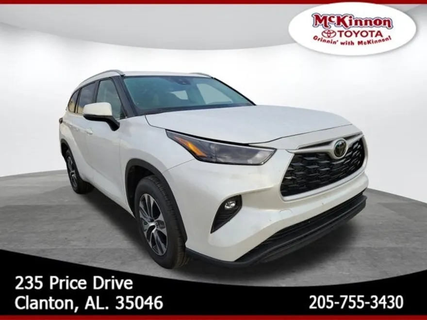 2024 Toyota Highlander XLE photo 1