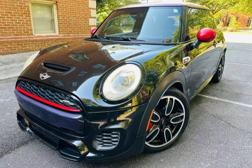 2017 Mini Cooper 2 Door Hardtop photo 1