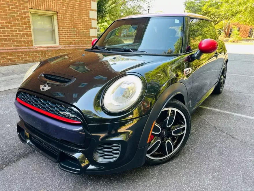 2017 Mini Cooper 2 Door Hardtop photo 1