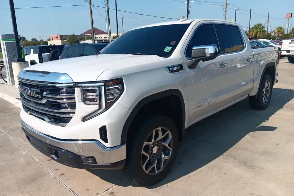 2025 Gmc Sierra 1500 SLT photo 1
