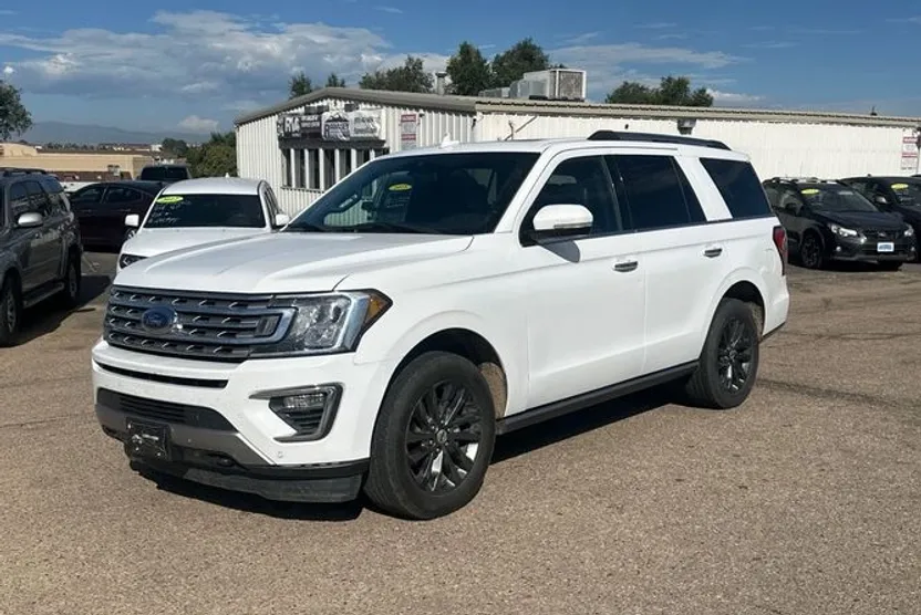 2017 Ford Explorer Sport photo 1