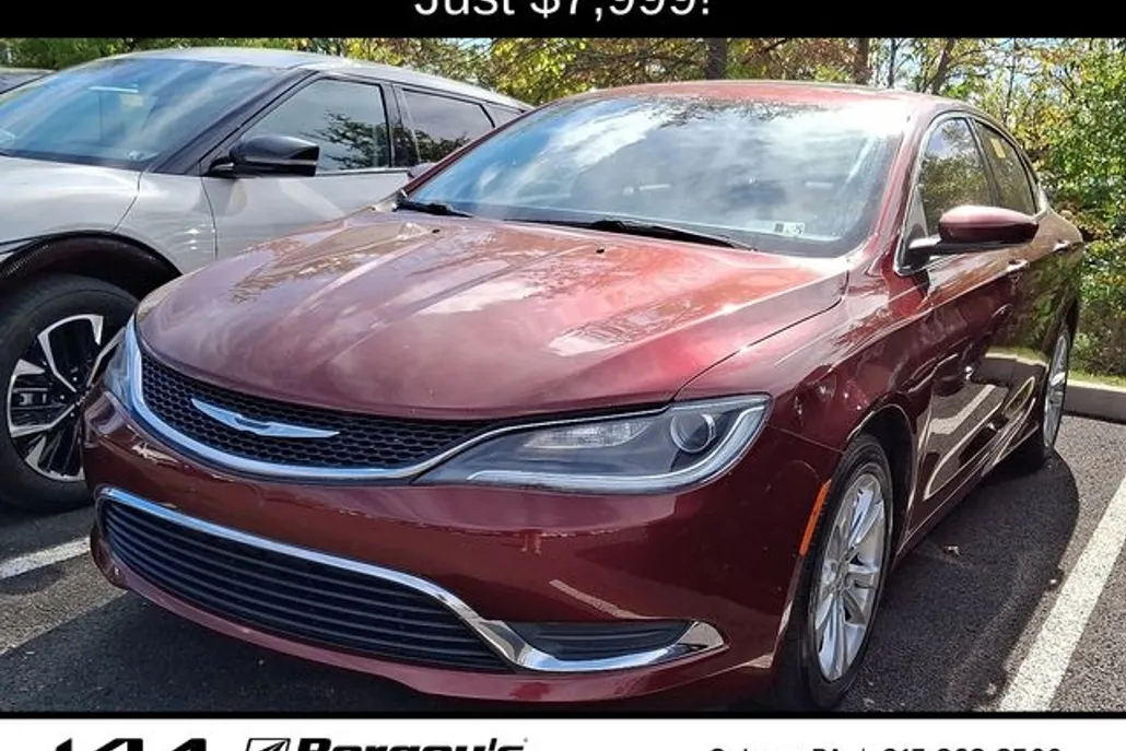 2016 Chrysler 200 Limited photo 1
