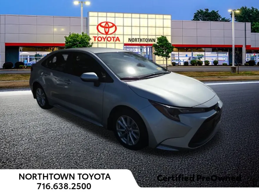 2023 Toyota Corolla LE photo 1