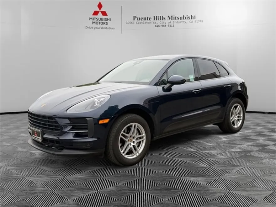 2021 Porsche Macan Base photo 1