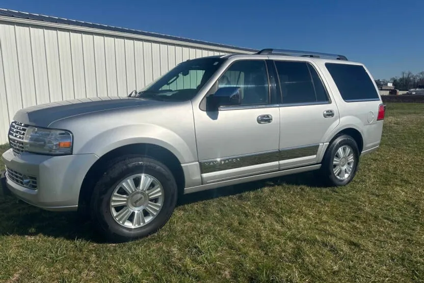 2014 Lincoln Navigator photo 1