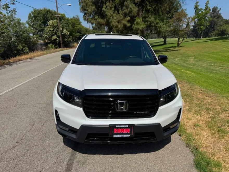 2023 Honda Ridgeline Black Edition photo 1