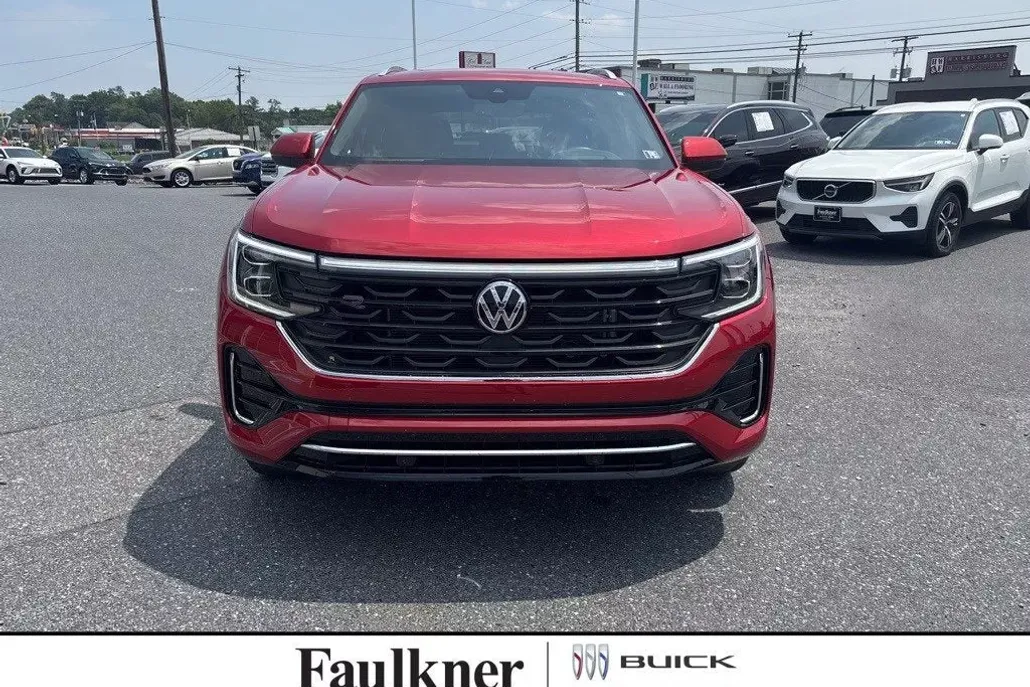 2024 Volkswagen Atlas Cross Sport SEL R-Line photo 1