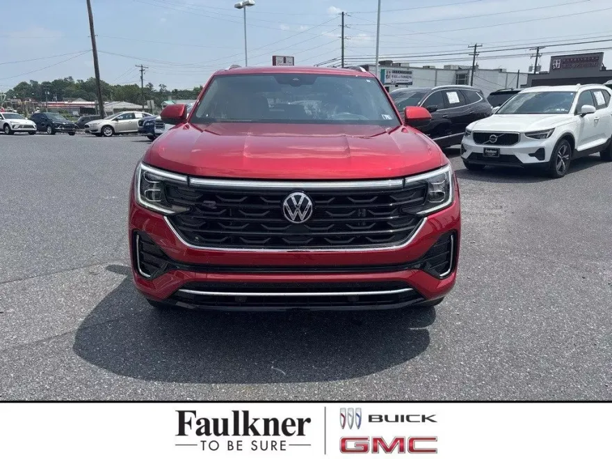 2024 Volkswagen Atlas Cross Sport SEL R-Line photo 1