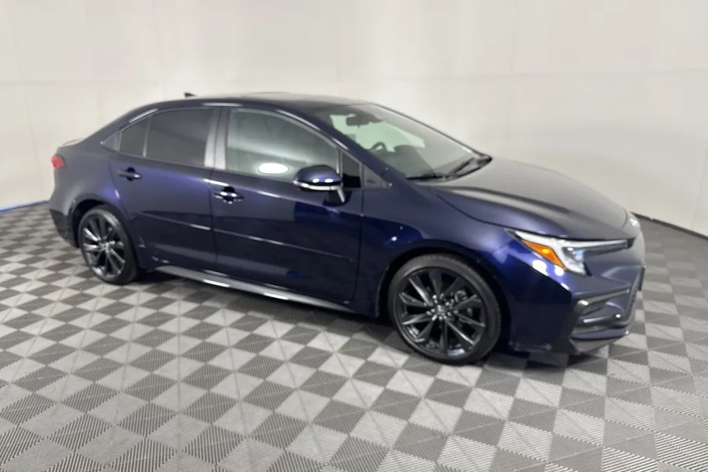2024 Toyota Corolla XSE photo 1