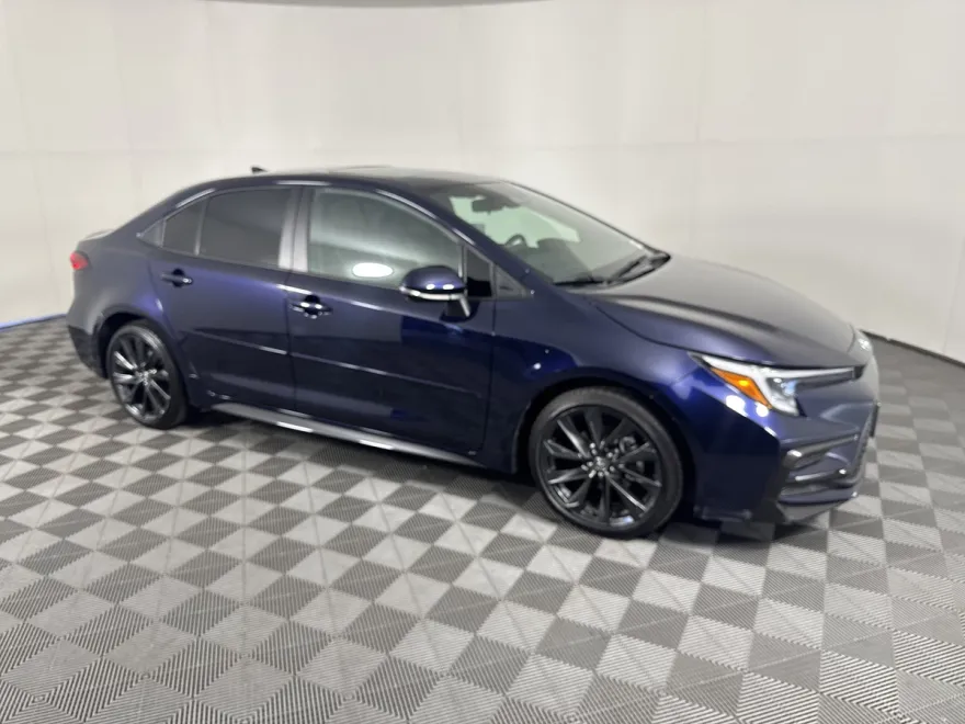 2024 Toyota Corolla XSE photo 1