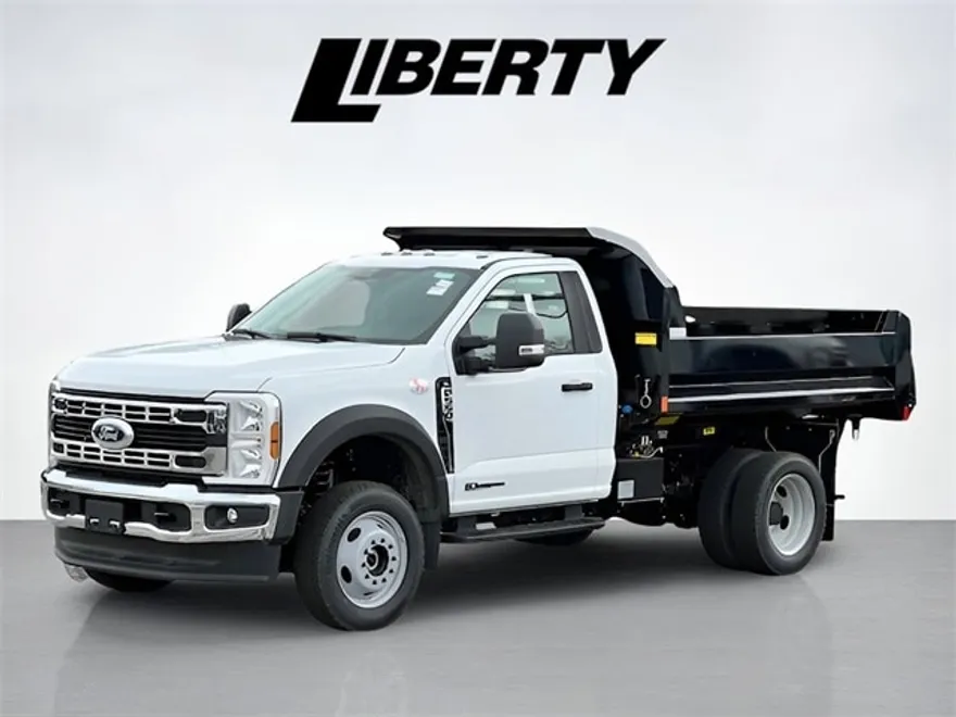 2025 Ford F-550 photo 1