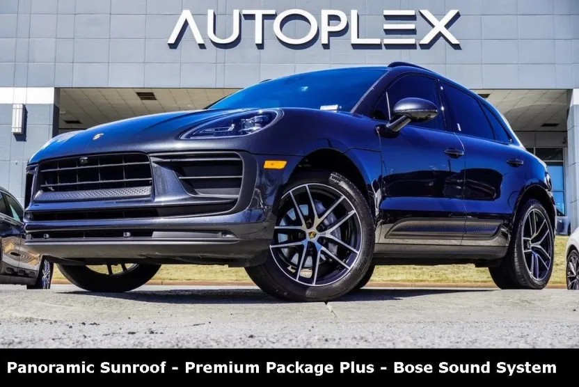 2022 Porsche Macan Base photo 1