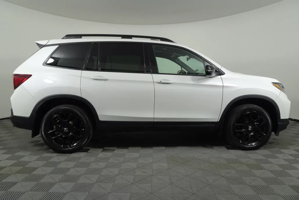 2024 Honda Passport Black Edition photo 1