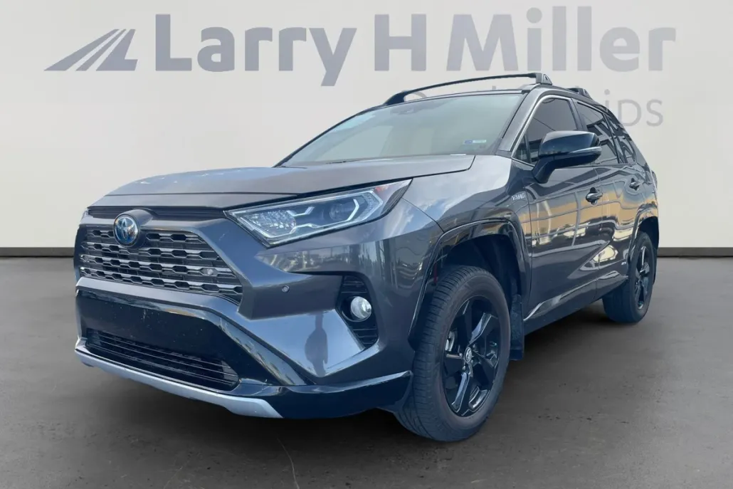 2021 Toyota RAV4 XSE photo 1