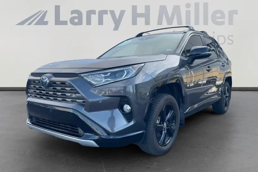 2021 Toyota RAV4 XSE photo 1