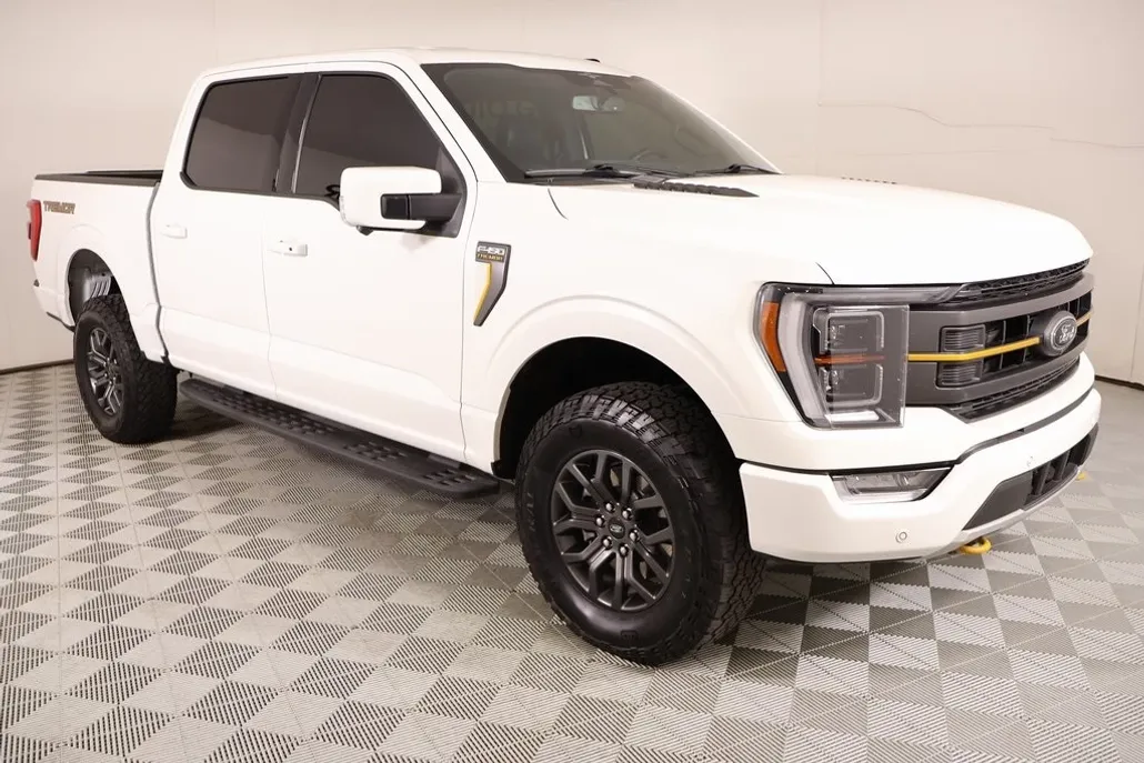 2023 Ford F-150 XL photo 1