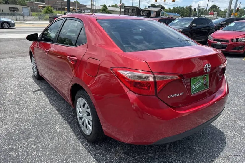 2018 Toyota Corolla XLE XSE photo 1