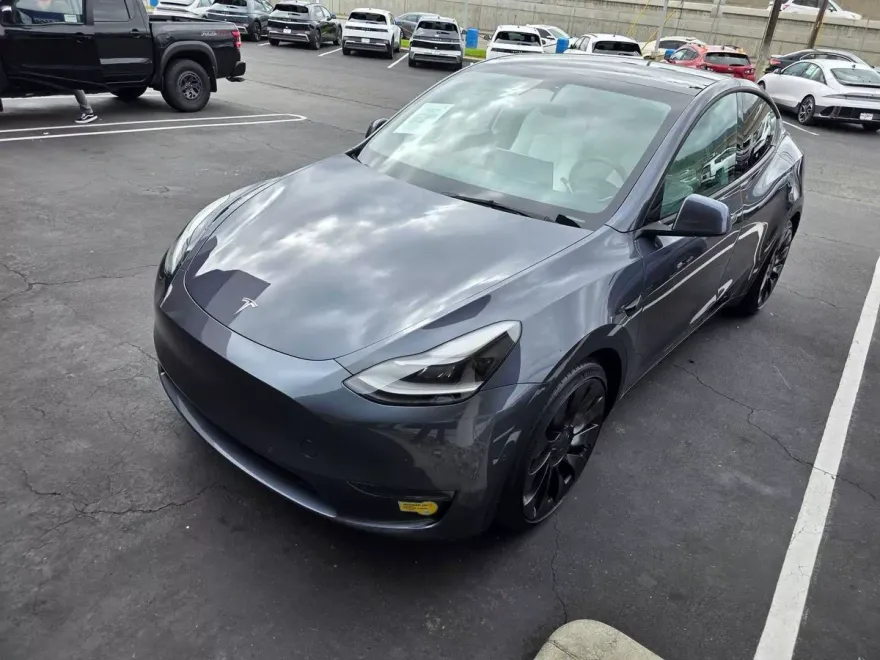 2022 Tesla Model Y Performance photo 1