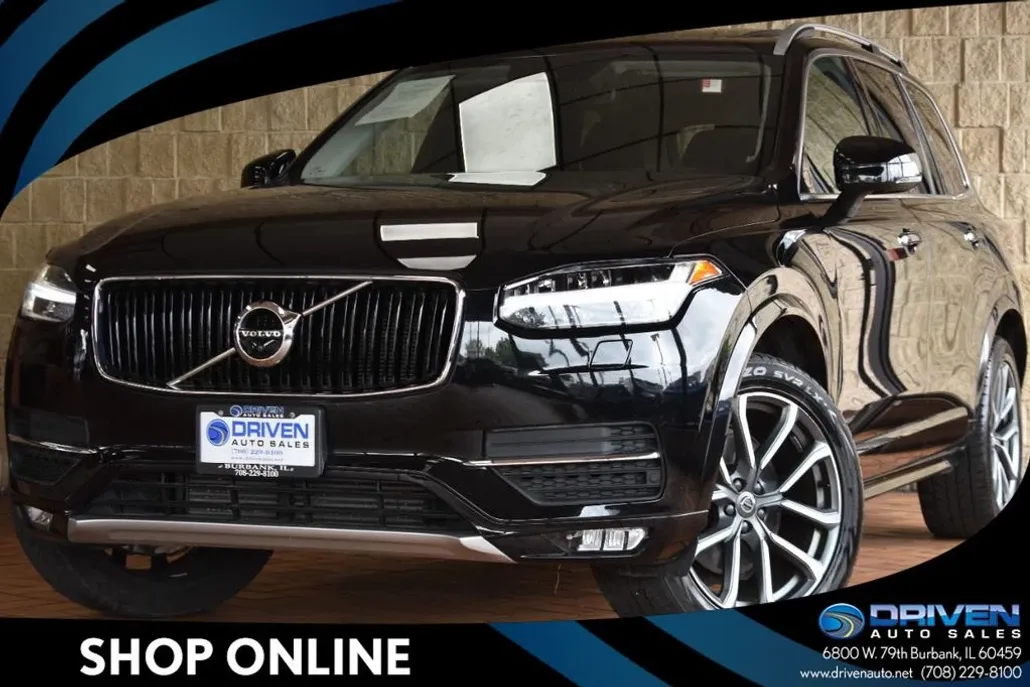 2017 Volvo XC90 T6 AWD Momentum photo 1