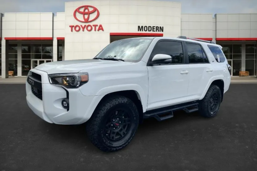 2023 Toyota 4Runner SR5 Premium photo 1