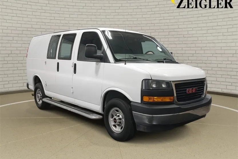 2023 Gmc Savana 2500 Cargo photo 1
