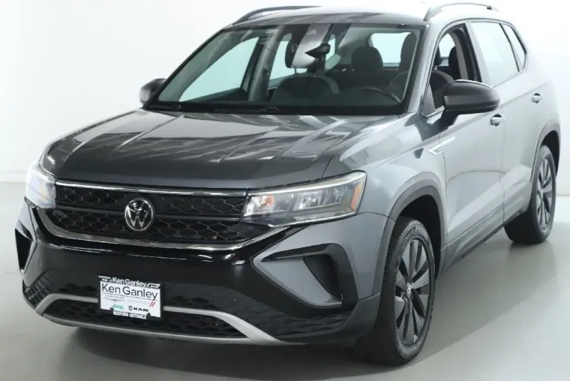 2024 Volkswagen Taos S photo 1