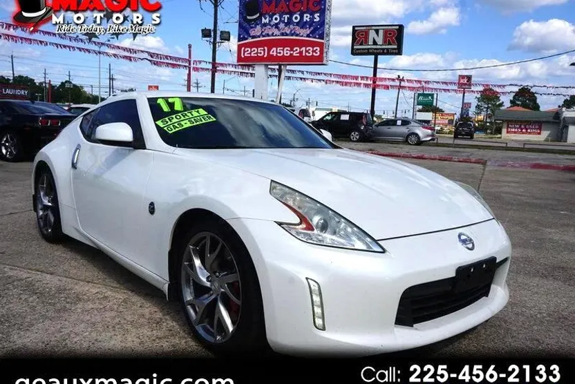 2017 Nissan Z Sport photo 1