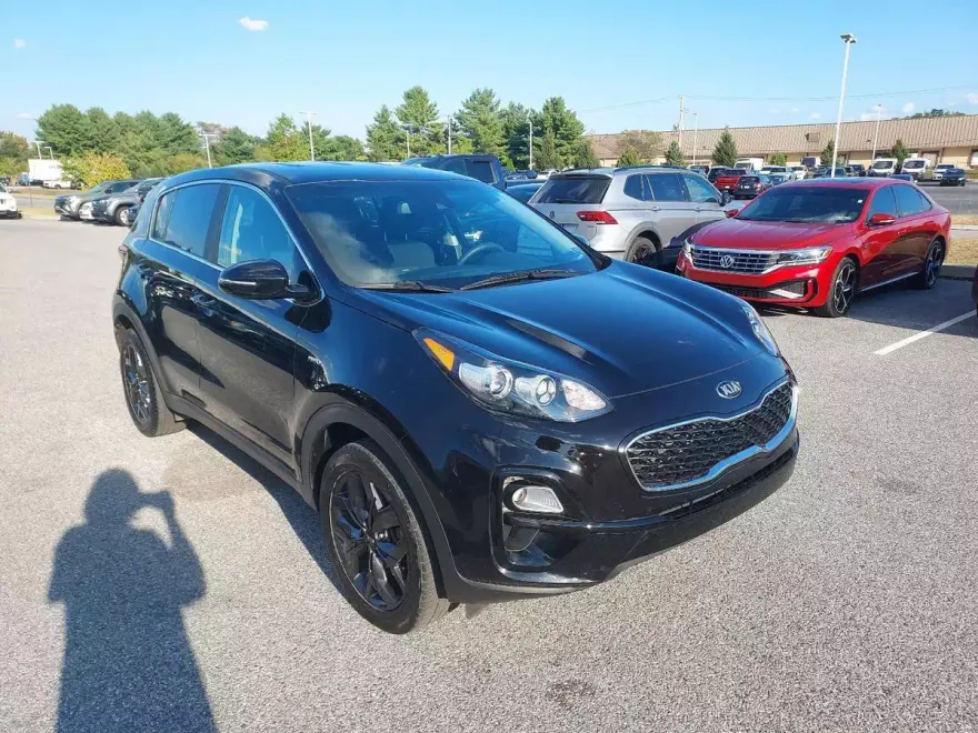2022 Kia Sportage LX photo 1