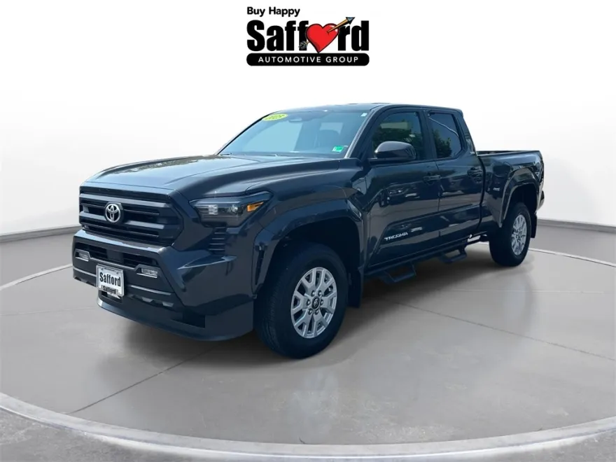 2025 Toyota Tacoma SR5 photo 1