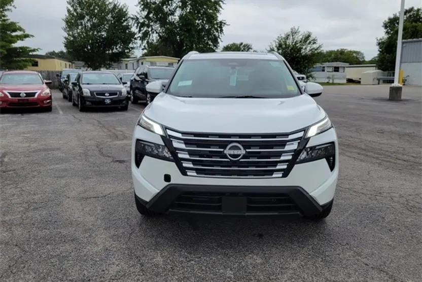 2026 Nissan Rogue SV photo 1