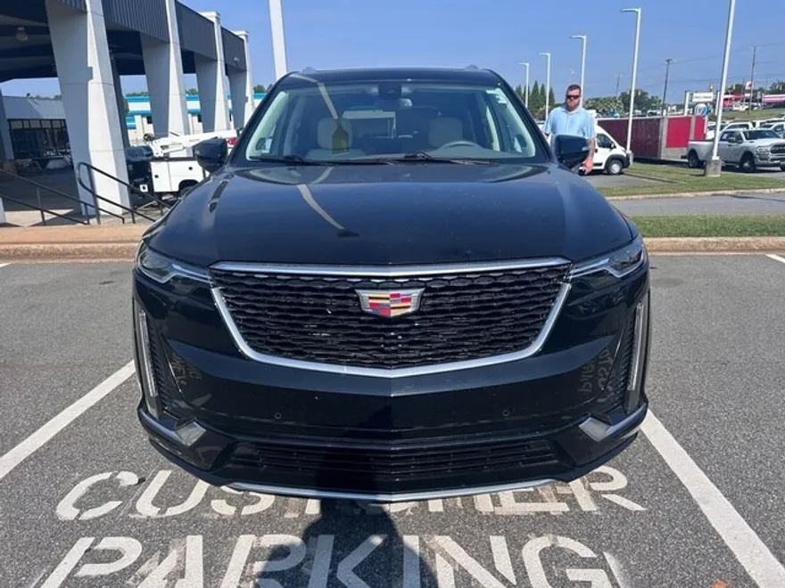2024 Cadillac XT6 Premium Luxury photo 1