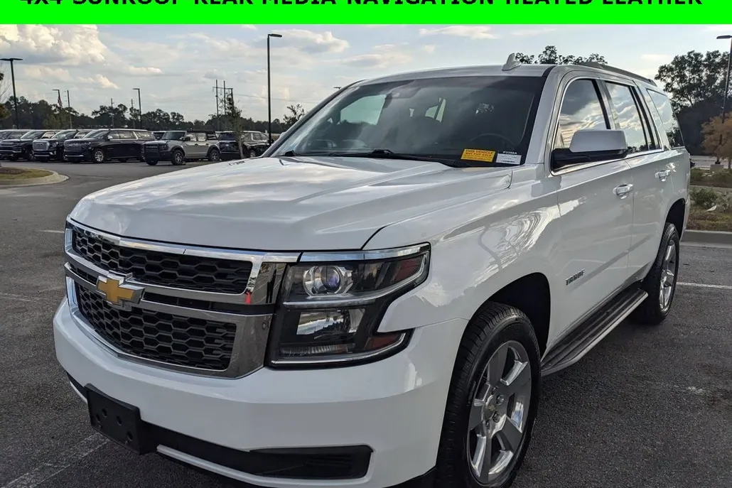 2016 Chevrolet Tahoe LT photo 1