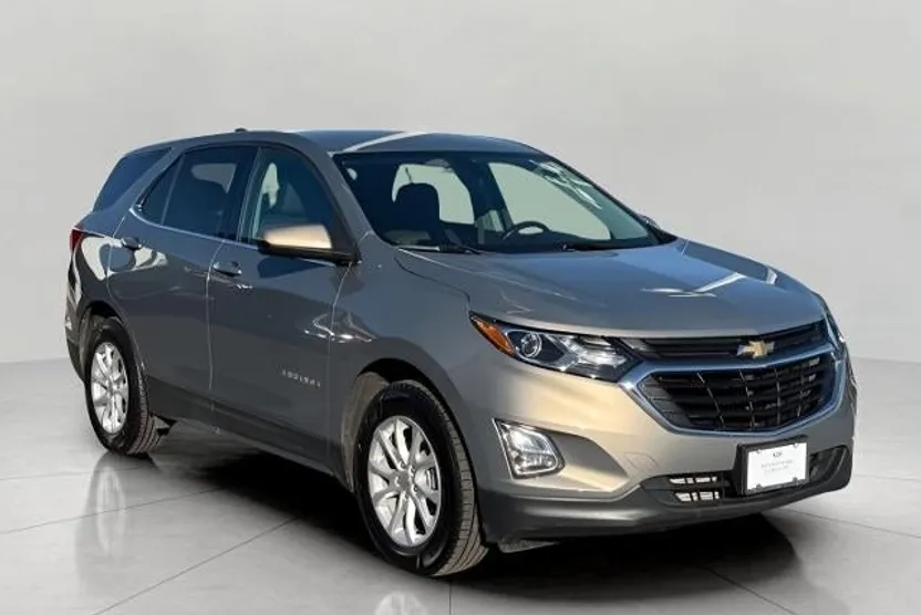 2019 Chevrolet Equinox LT photo 1