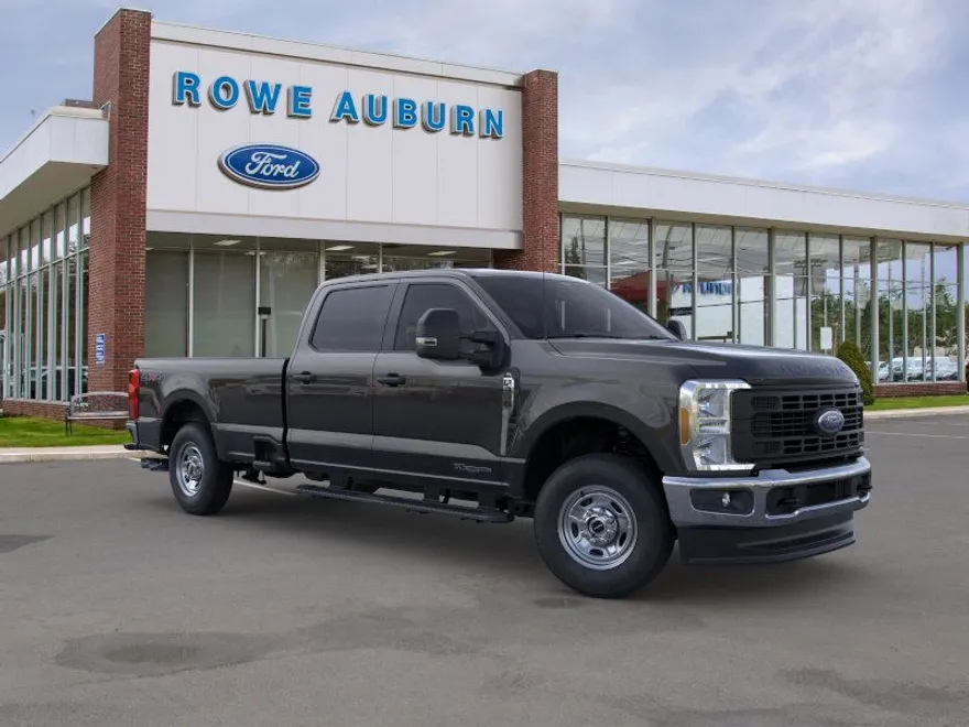 2025 Ford F-350 XL photo 1