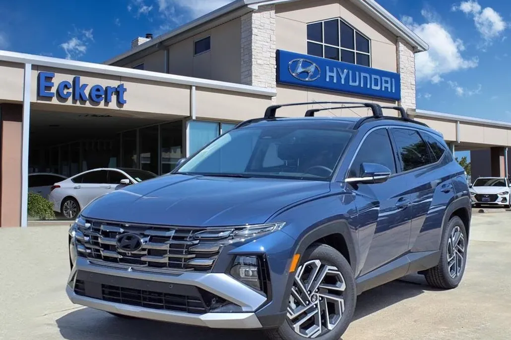 2025 Hyundai Tucson Limited photo 1