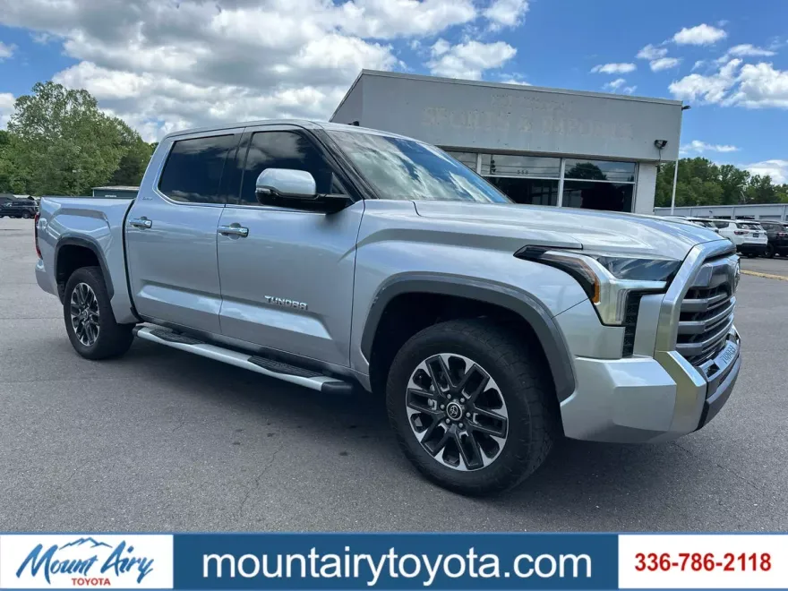 2023 Toyota Tundra Limited photo 1