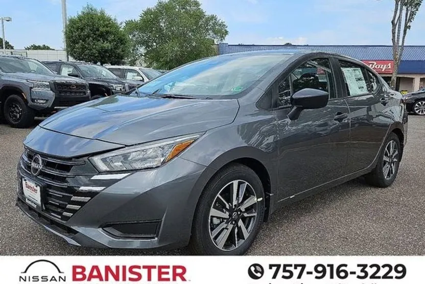 2025 Nissan Versa 1.6 S photo 1
