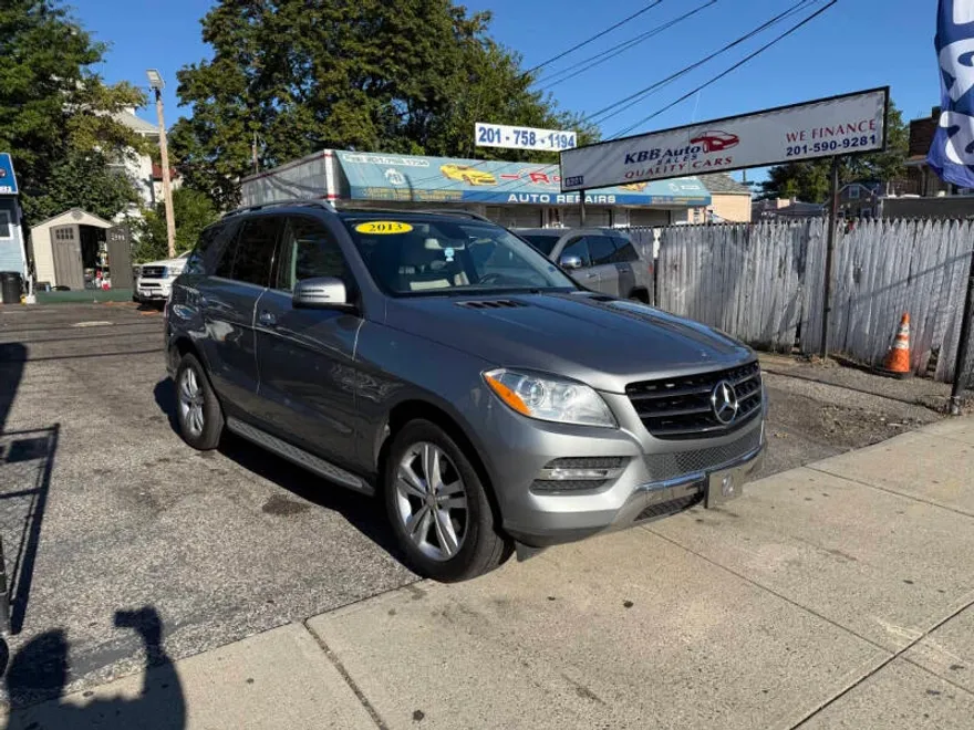 2013 Mercedes Benz ML 350 BlueTEC 4MATIC photo 1