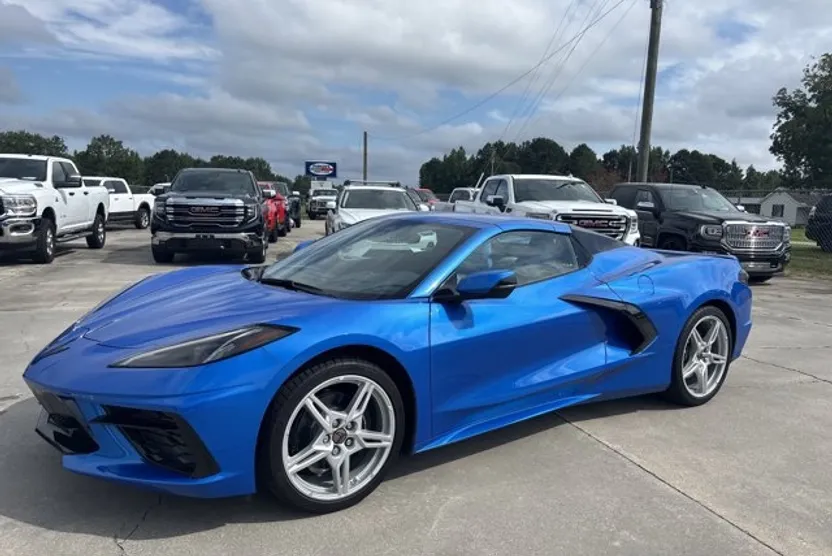 2024 Chevrolet Corvette Stingray Convertible 3LT photo 1