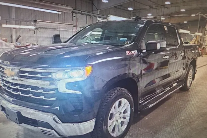 2024 Chevrolet Silverado 1500 LTZ photo 1