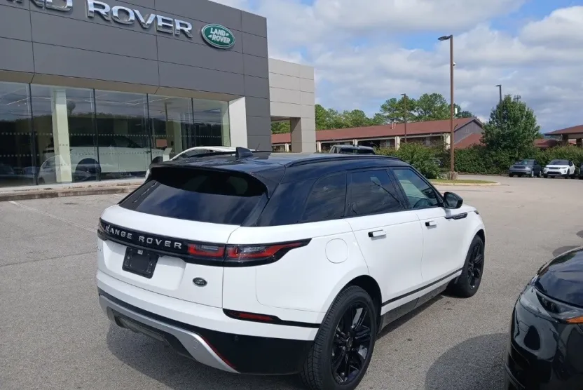 2022 Land Rover Range Rover Velar P250 S photo 1