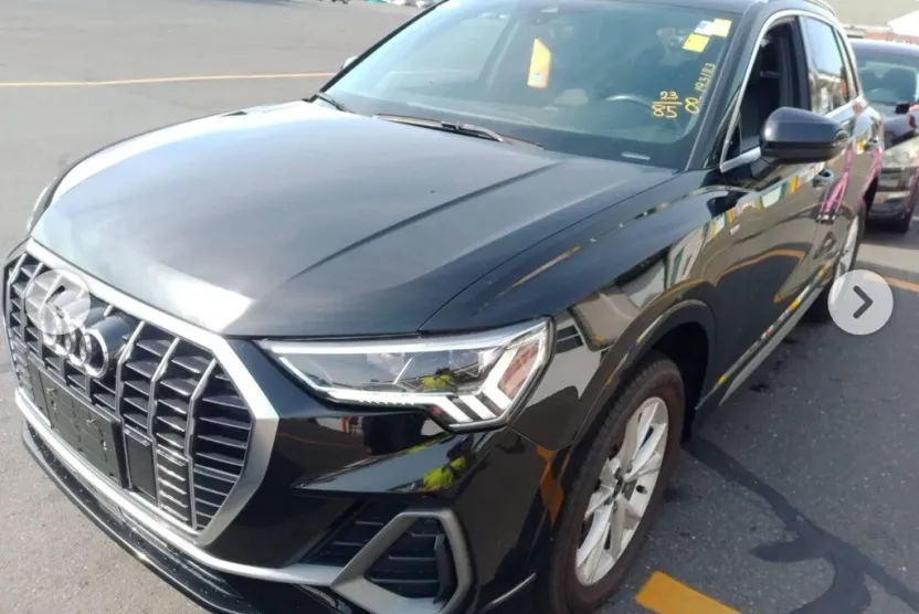 2023 Audi Q3 45 TFSI S line Premium photo 1