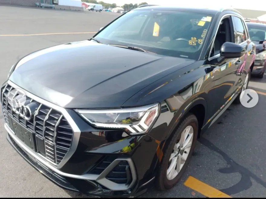 2023 Audi Q3 45 TFSI S line Premium photo 1