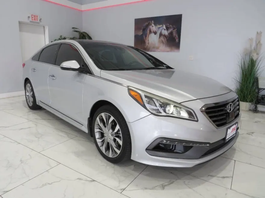 2015 Hyundai Sonata Sport 2.0T photo 1