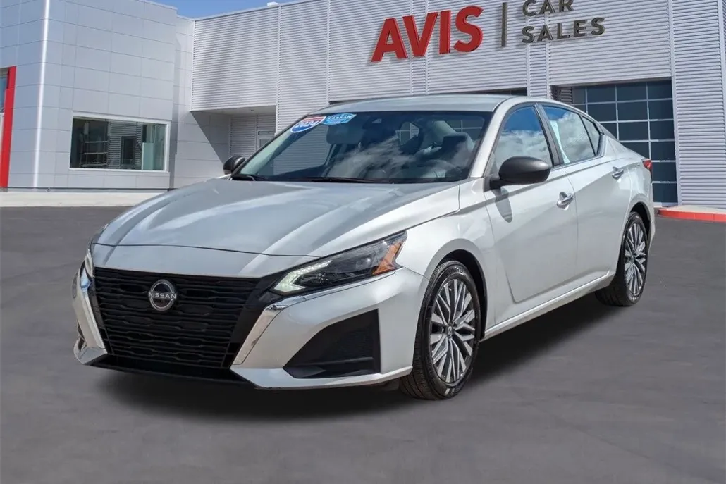 2024 Nissan Altima 2.5 SV photo 1