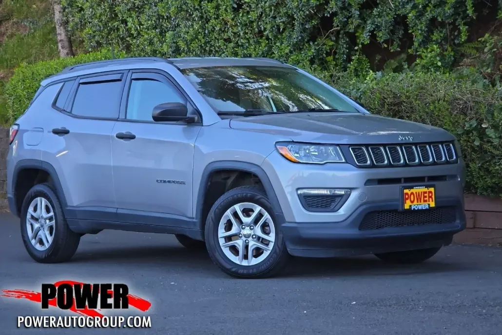 2018 Jeep Compass Sport photo 1